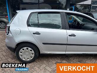Volkswagen Golf 1.6 Trendline 5-deurs Navi Airco picture 6