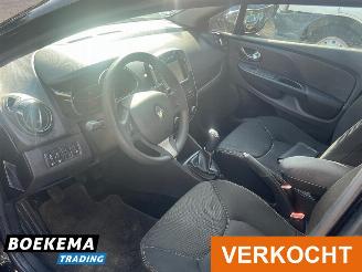 Renault Clio Estate 1.5 dCi Expression Navi Cruise PDC Airco picture 9