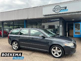 krockskadad bil auto Volvo V-50 2.0 Advantage 145PK Navi Airco Cruise-Control 2010/7