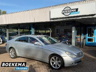 škoda osobní automobily Mercedes CLS 500 V8 Open-Dak Harman/Kardon Memory Keyless Luchtvering 2005/1