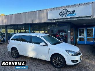 Unfallwagen Opel Astra 1.4 Cosmo Airco Navi Elektrische Ramen 2010/7