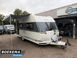 krockskadad bil caravan Hobby  De Luxe 495UL Luifel Mover Enkele bedden 2020/11