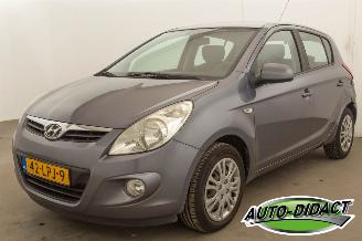 Coche accidentado Hyundai I-20 1.2i Airco Dynamic Version 2010/6
