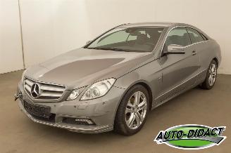 Auto incidentate Mercedes E-klasse E200 Coupé Motorschade 2010/10