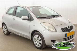 Toyota Yaris 1.0 VVTi + Airco picture 2