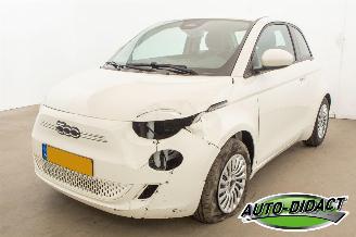 Vaurioauto  passenger cars Fiat 500 Elek 24KWH 10.336 km 2023/3