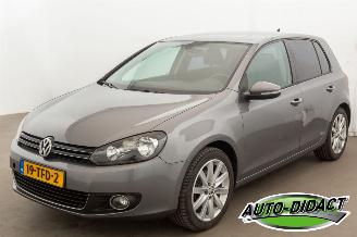 Coche accidentado Volkswagen Golf 1.2 TSI Automaat Highline Bluemotion 2012/1