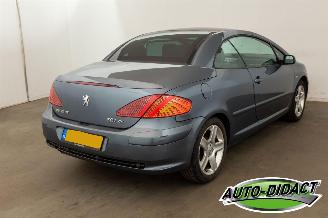 Peugeot 307 CC 2.0-16V Motorschade picture 4