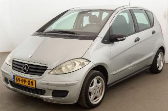 uszkodzony samochody osobowe Mercedes A-klasse 150 Airco Classic 2004/10