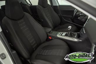 Peugeot 308 1.2 Clima Navi Pano Camera picture 18