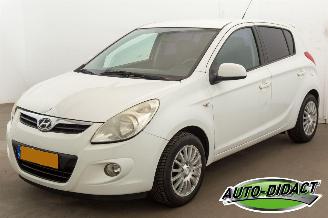 Schadeauto Hyundai I-20 1.2i i-Motion Airco 2010/9