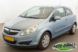 Vaurioauto  passenger cars Opel Corsa 1.4-16V Enjoy Airco 2008/5