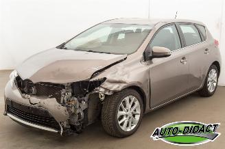 Coche accidentado Toyota Auris 1.4 Airco Camera 2014/1