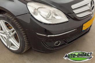 Mercedes B-klasse 200 Automaat Pano picture 31