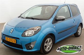Unfallwagen Renault Twingo 1.2-16V 66.591 km Airco Collection 2011/10