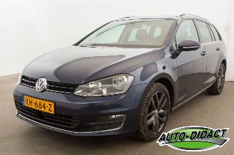 Voiture accidenté Volkswagen Golf Variant 1.6 TDI Automaat Pano Halfleder Navi Camera Connected Series 2016/9