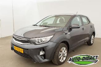 krockskadad bil auto Kia Stonic 1.2 MPi 66.962 km Airco Navi ComfortPlusLine Navigator 2018/2