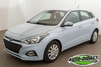 krockskadad bil auto Hyundai I-20 1.0 Active 100.477 km Airco 2020/1