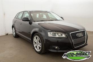 Audi A3 1.6 TDI Clima Navi Leder picture 2