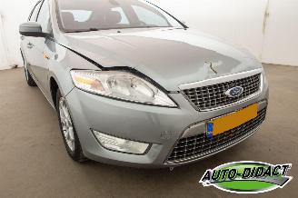 Ford Mondeo 2.0-16V Limited Clima Navi picture 26