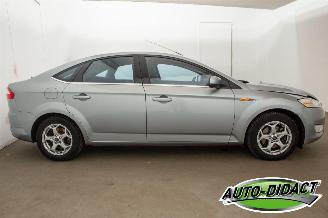 Ford Mondeo 2.0-16V Limited Clima Navi picture 35