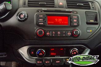 Kia Rio 1.4 CVVT Clima Super Pack picture 9