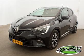 Avarii autoturisme Renault Clio 1.0 TCe Bi-Fuel Zen 101.314 km Navi 2021/11
