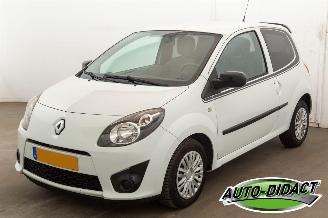 skadebil auto Renault Twingo 1.5 dCi Airco Collection 2011/7