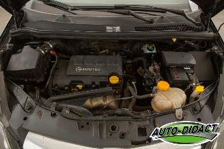 Opel Corsa 1.2-16V 111 Edition Airco 115.547 km NAP picture 31