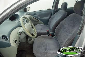 Toyota Yaris 1.3-16V Automaat VVT-i Sol picture 21