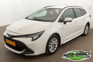 damaged passenger cars Toyota Corolla Touring Sports Hybrid 140 Clima Navi Camara Business 2023/8
