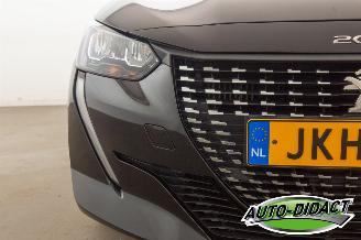 Peugeot 208 1.2 PureTech GT Digi Dash Clima Navi Camera picture 31