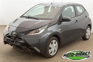 uszkodzony samochody osobowe Toyota Aygo 1.0 Airco Camera 2014/11