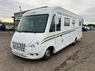 damaged campers Bavaria  2.3 Universal 1740C 70.677 km Navi Camera 2015/6