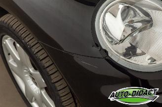 Volkswagen New-beetle 2.0 Cabriolet Highline Airco picture 22