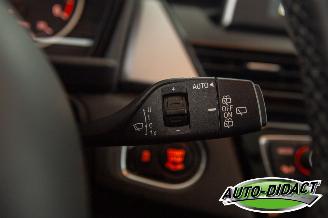 BMW 2-serie 216d Clima Navi Pano Active Tourer picture 23