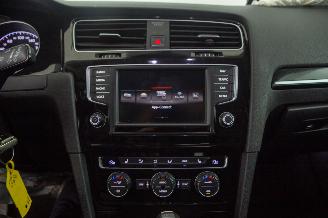 Volkswagen Golf 1.4 TSI Automaat Clima Navi Leder picture 10