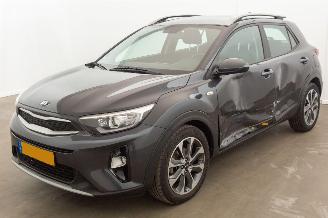 skadebil auto Kia Stonic 1.0 T-GDi Automaat 87.259 km Navi Camera DynamicLine 2020/4