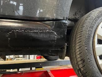 Peugeot 107 1.0-12V XS picture 28