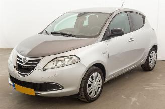 Voiture accidenté Lancia Ypsilon 0.9 TwinAir Automaat 127.914 km Airco Gold 2013/11