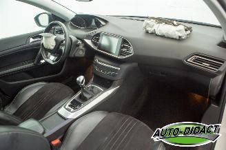 Peugeot 308 1.6 HDI Pano Clima Navi picture 17