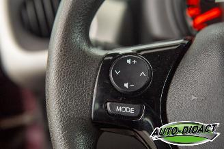 Peugeot 108 1.0 e-VTi  106.332 km Airco Active picture 13