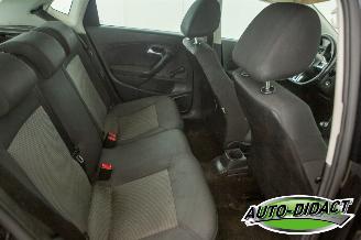 Volkswagen Polo 1.2 Easyline Airco Navi Camera picture 19
