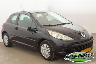 Peugeot 207 1.4 VTi X-line Airco picture 2