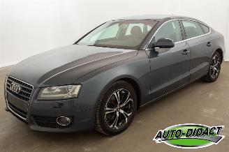Vaurioauto  passenger cars Audi A5 2.0 TDI Clima Navi Leder 2011/5
