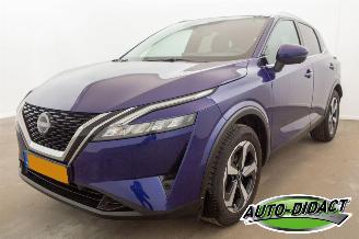 krockskadad bil auto Nissan Qashqai 1.3 MHEV Digi Dash Pano Clima Camera Navi 2023/7