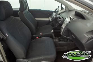 Toyota Yaris 1.3 VVTi Airco picture 17