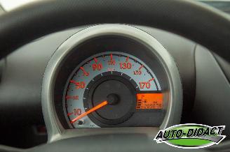 Toyota Aygo 1.0 12V Comfort Navigator picture 8