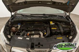 Peugeot 2008 1.6 HDi 68KW picture 28