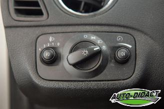 Ford S-Max 2.0-16V Clima Navi picture 11